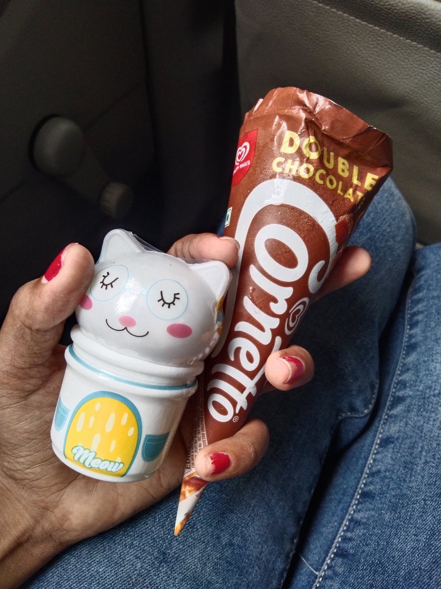 rencovering's tweet photo. coming back here one more time to say this is my one year anniversary of recovery! it's had it's challenges, but im a million times happier and more fulfilled than i ever was with my ed. today i hung out with my friends, and ate some icecream afterwards to celebrate <3 https://t.co/igmgTii1d4