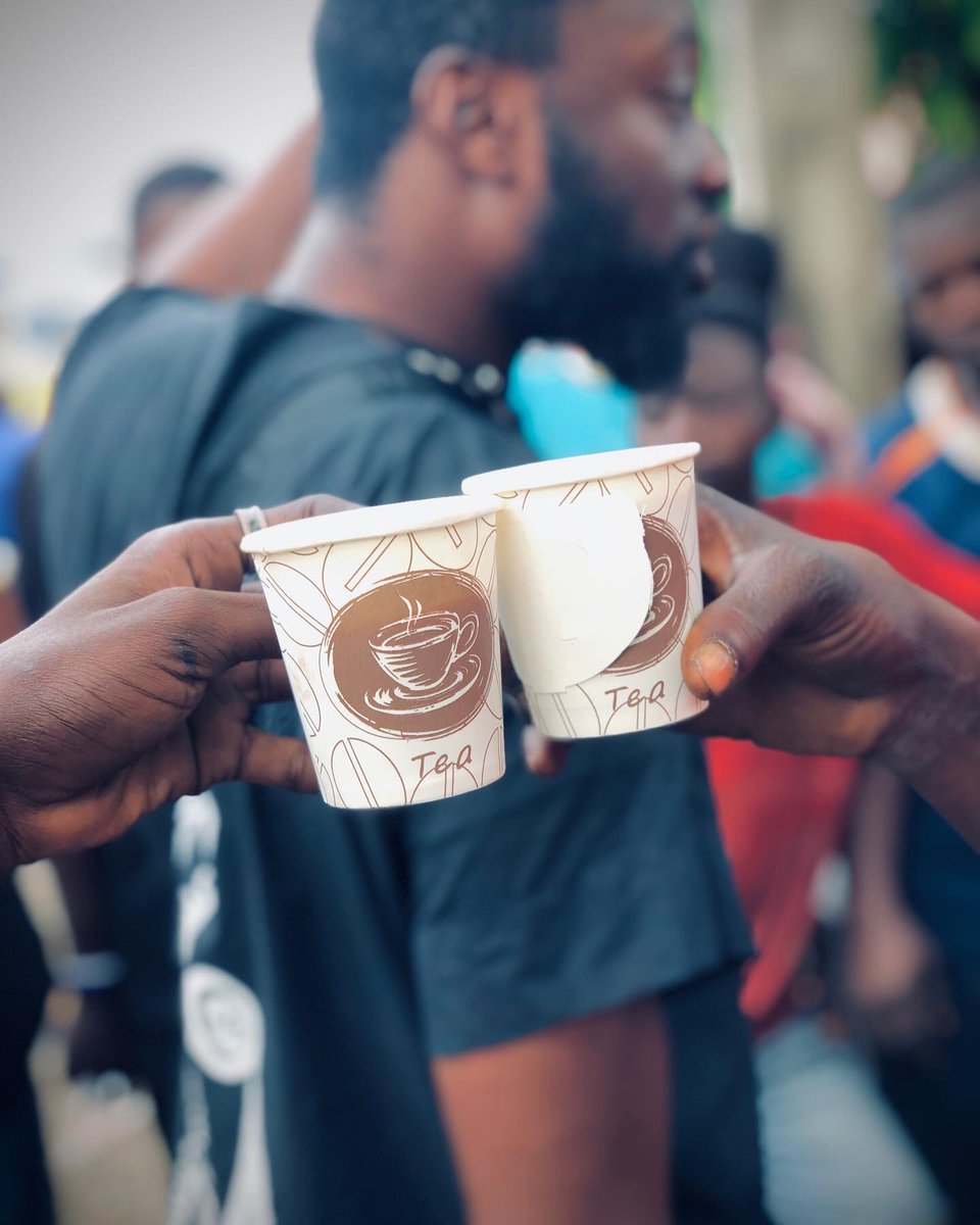 Do_nationfound's tweet photo. Always give without remembering and always receive without forgetting. ...
@do_nationnigeria #giving #streetofmushin #ngo #undp #streetproject #tea #raincoat #love #sharelovebygiving https://t.co/RuQ6GCsrku