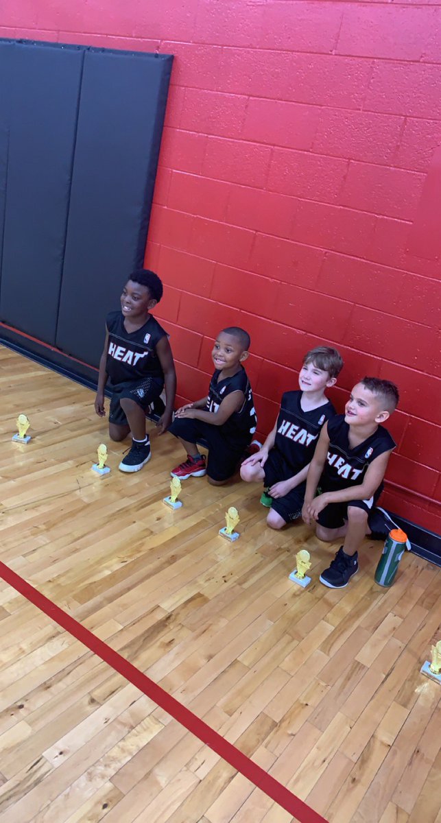 EnvydPallen's tweet photo. Son 7yrs old. Scored 48 points his last game!!!! 36 game before!! Im talking @NBA @StephenCurry30 scores💙 #jrnba #basketball #nba #futurenba #michigan #lefthand #explore #viral #FYP #fypシviral #sports #sportsmom https://t.co/7mBEB00wTZ