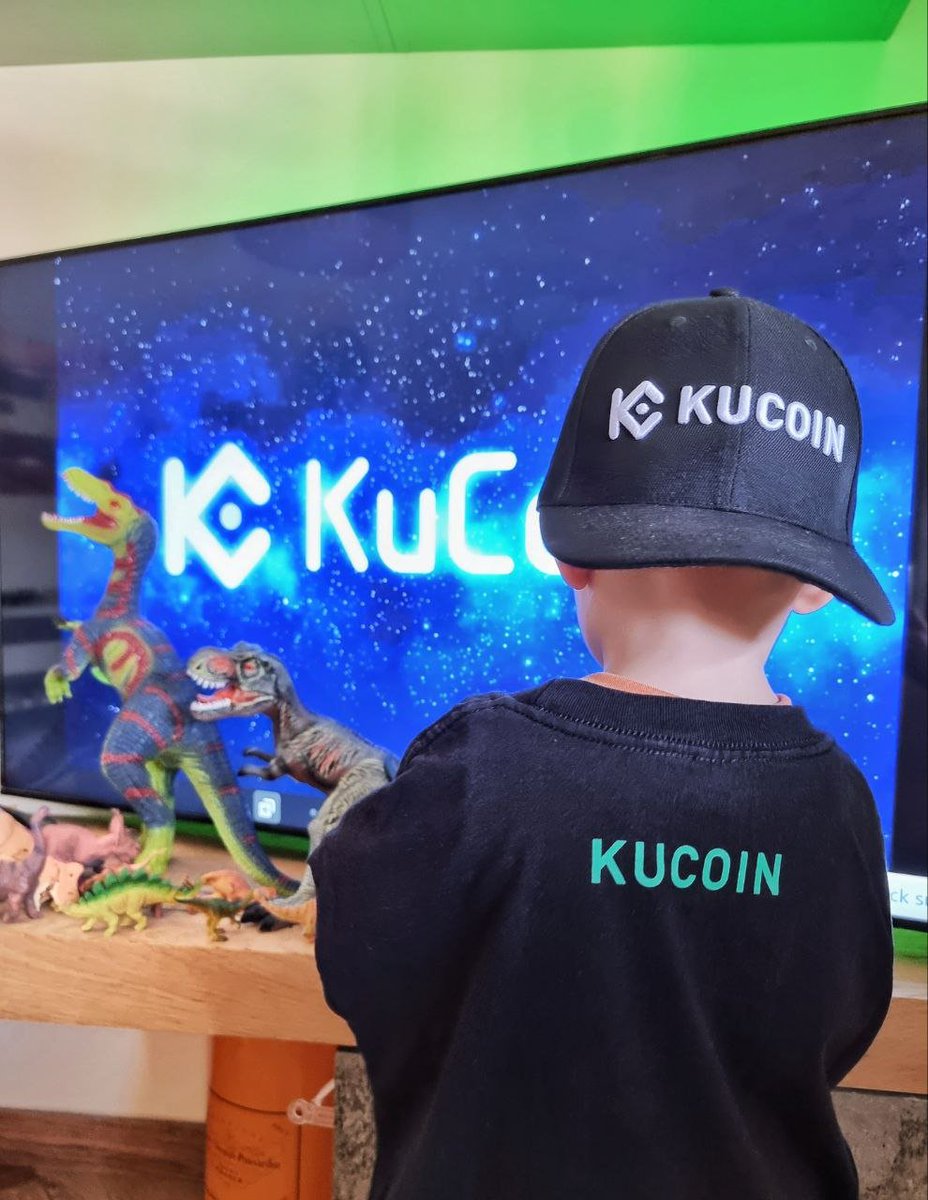 kucoincom's tweet photo. When dad is in charge of baby's outfit 😍

#KuCoin https://t.co/P1q7nxETvo