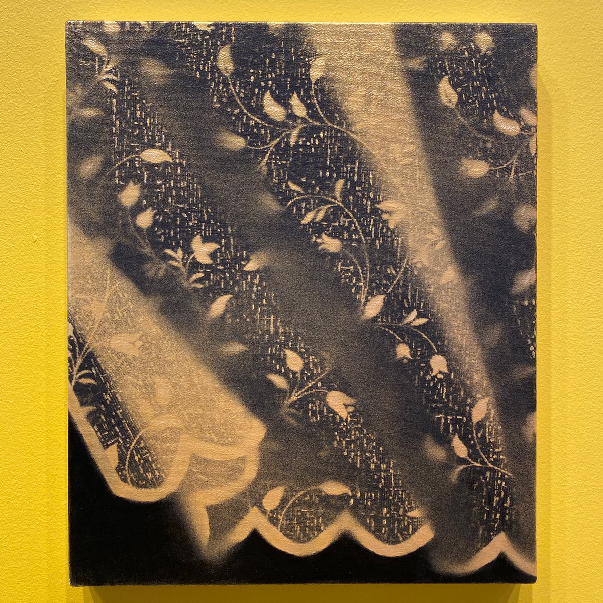 KathrynHavelock's tweet photo. Lovely to see a fantastic range of work at the first @Hospital_Rooms fundraising show @HauserWirth on Thursday. Here’s hoping they make a lot for this great charity! 💰 https://t.co/dn8bnMyPk6