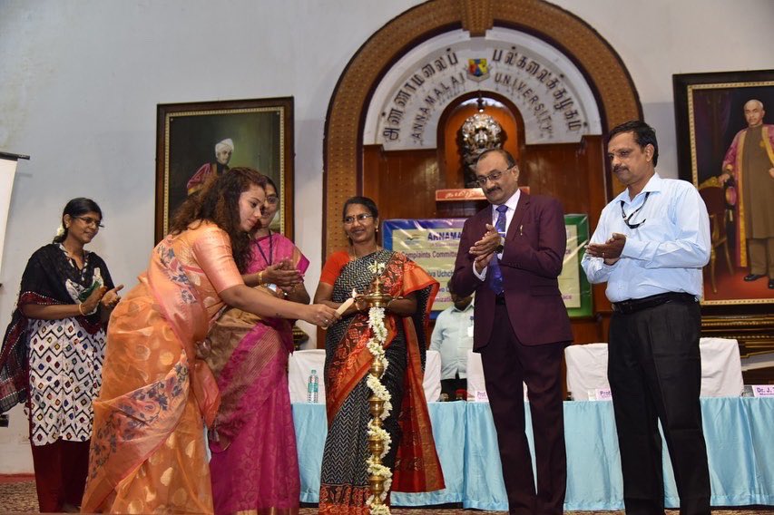 So honoured to be at Annamalai University as a guest speaker🙏 Very responsive young audience 😍 That was a good show 👏🏻🤗 #annamalaiuniversity #honoured