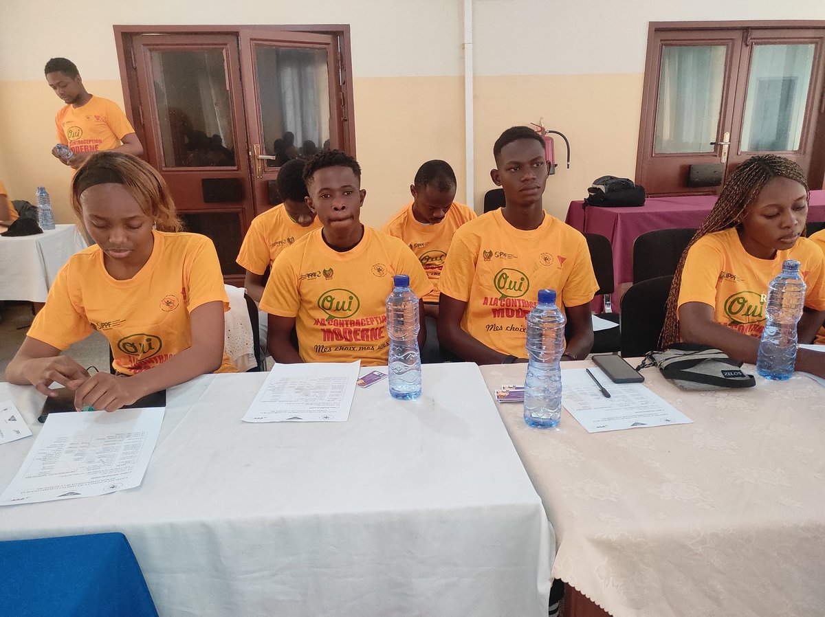 IsraelRophi's tweet photo. #HappeningNow : Début de lancement des activistes par la conférence de mentorship. 
Suivez nous en direct sur la page Facebook "Abef-nd"
C'est simple :
1. Connectez-vous sur Facebook
2. Recherchez la page de l'ABEF-ND
Dé là vous verrez le direct
@MajRDCongo @abefnd_rdc @IPPFAR https://t.co/ybIeCFWdlZ