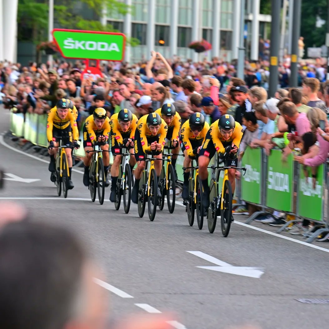rilonl's tweet photo. Een indruk van de ploegentijdrit gisteren van @LaVueltaHolanda in Utrecht. #vamosholanda 3/3
#NikonZ9 #JumboVisma https://t.co/Rsqu34LYhU