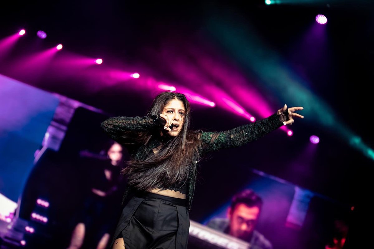 OfficialTMTM's tweet photo. A bundle of lifetime memories.❤️
@SunidhiChauhan5
#tmtm #SunidhiChauhan #MyDubai #tmexclusive #performancenight #tmtalentmanagement https://t.co/jNlumft7eI