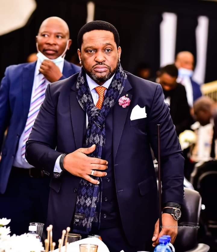 4TuneKukie's tweet photo. Today is Misuzulu’s day…. Other things in South Africa or internationally have to wait! I thank you 🙌🏽‼️#InkosiEsibayeni https://t.co/6LEhyAo0US