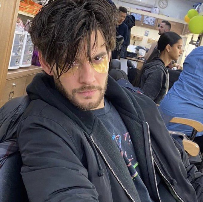Everyone is talking about andrew garfield\s birthday, but this day also gave us ben barnes.
happy birthday, mate.  