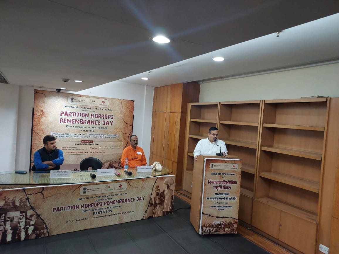 ignca_delhi's tweet photo. Two Day Film Festival commemorating #PartitionHorrorsRemembranceDay in Kolkata inaugurated today. 

@PMOIndia @MinOfCultureGoI @AmritMahotsav @kishanreddybjp @arjunrammeghwal @M_Lekhi @Sachchida_Joshi @AnuragPunetha @NCAA_PMU @PIB_India @PIBCulture https://t.co/SkntHkzNyd