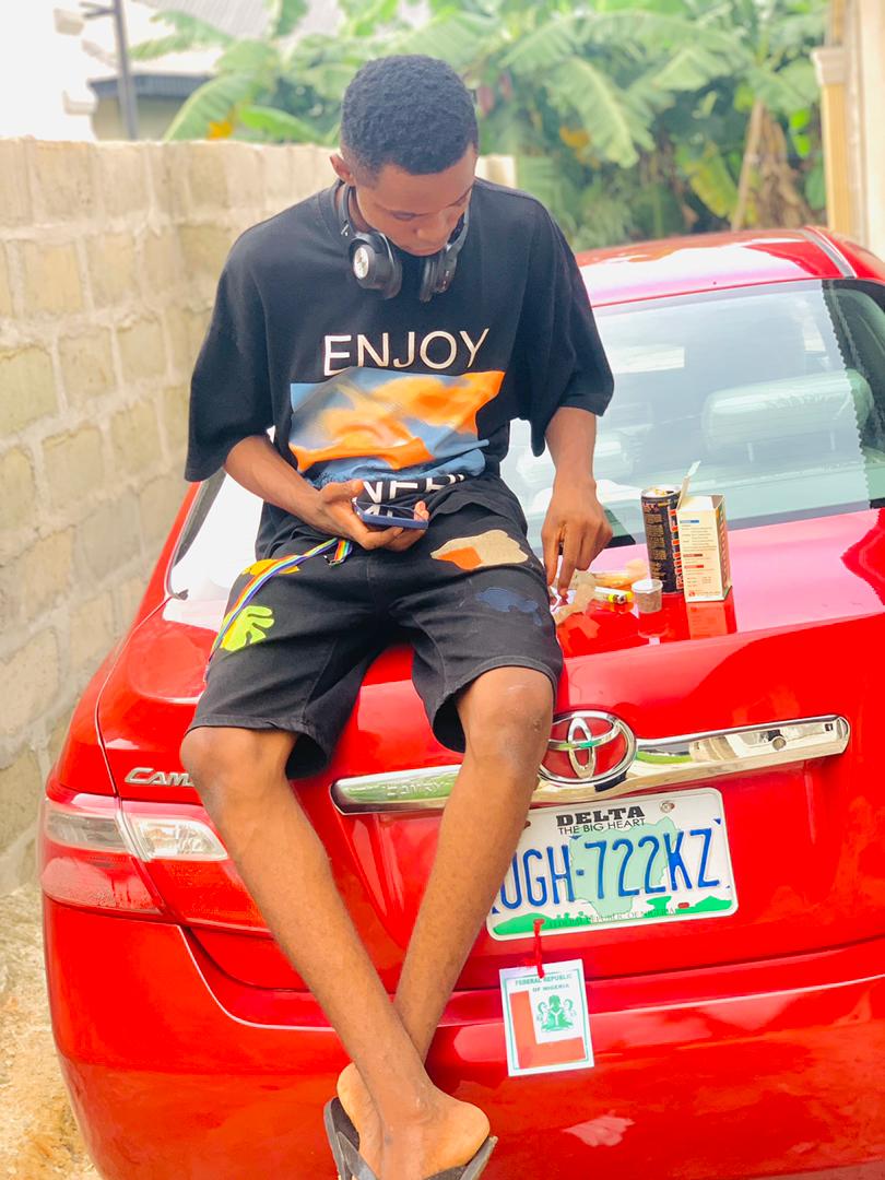 Elohor wizzy tweet media