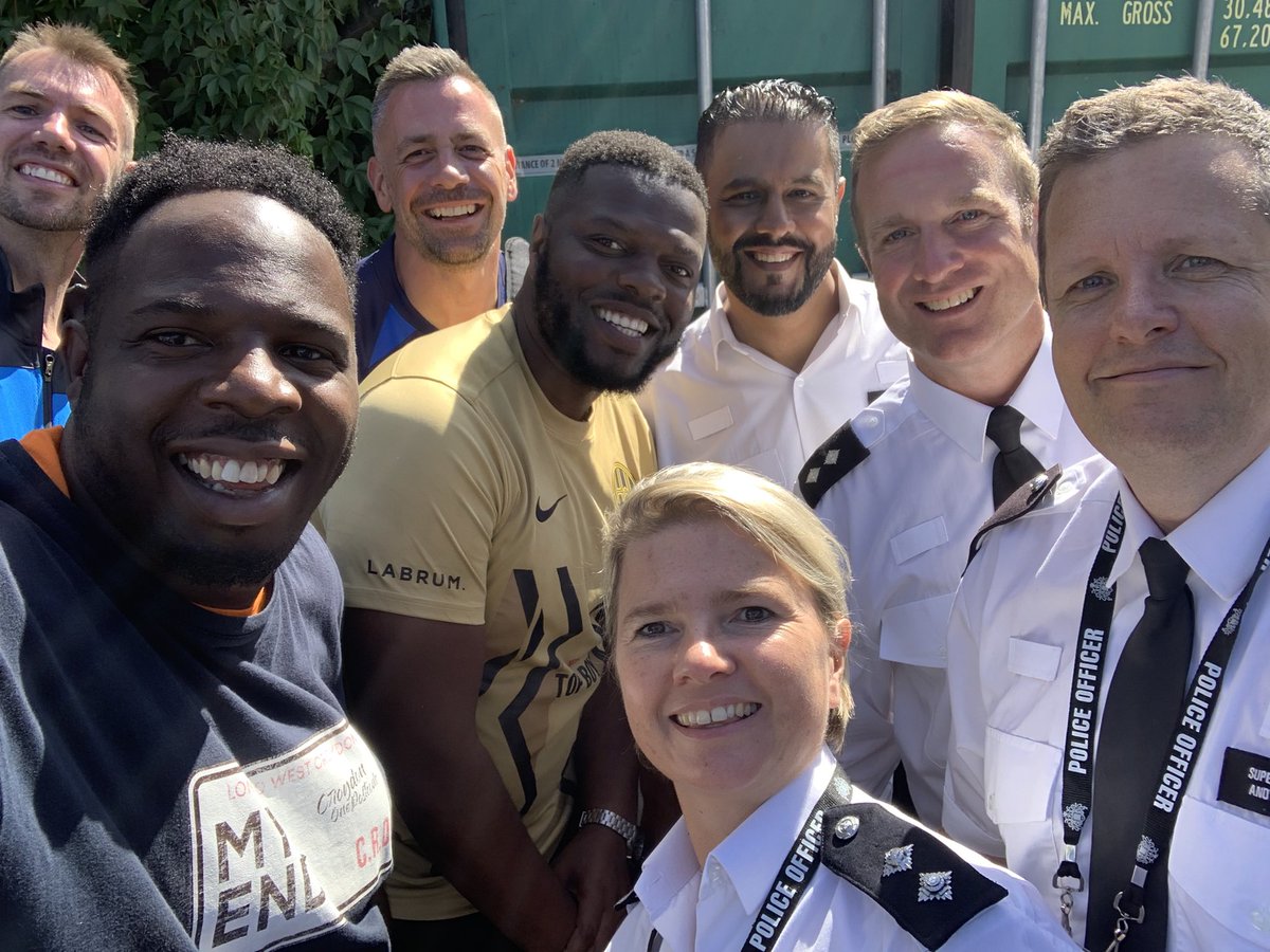 What an incredible day yesterday at the @selhurstarena supported by <a href="/LondonYouth/">London Youth</a> <a href="/ServicePjs/">PJs Community Service</a> <a href="/CroydonVA/">CroydonVA</a>, <a href="/metpoliceuk/">Metropolitan Police</a> and My Ends <a href="/LDN_VRU/">London's Violence Reduction Unit</a> we brought over 140 young people from Croydon together with <a href="/HackneyWickFC/">Hackney Wick FC</a> 2 Boroughs doing what we can to reduce serious youth violence