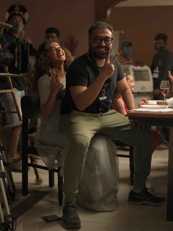 BharatKaaLal's tweet photo. Movie of #TapseePannu and #AnuragKashyap FLOPPED #Dobaara 
छोड़ दो यारो तुम से न हो पाएगा |😅😂
#India #BoycottBollywood #Boycott_Khan's
#CuttputlliOnHotstar #Delhi #earthquake #LOLFanFest2022 #USA #Caturday #InkosiEsibayeni #AFLCatsEagles #MacronDestitution
#Waschlappen #Canada https://t.co/vv4mAren93