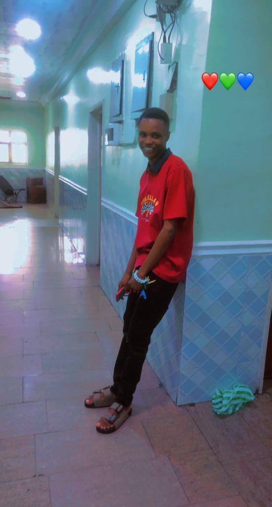 Elohor wizzy tweet media
