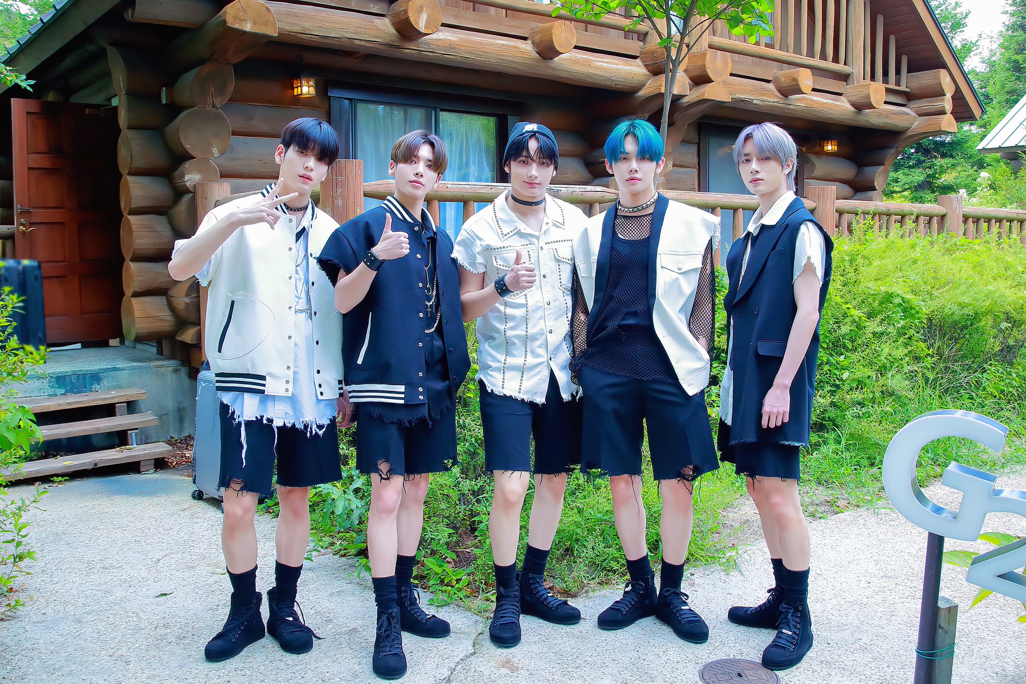 TOMORROW X TOGETHER - サマソニ txt TOMORROW X TOGETHER  セット FamJ7d-acAAyTdQ.jpg:large