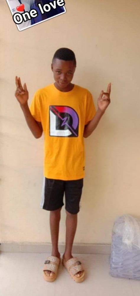 Elohor wizzy tweet media