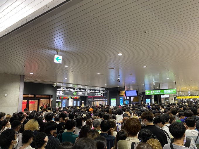 大混雑 Jr川越線 川越駅が花火大会の影響 川越駅がヤバい混雑し入場規制 川越の花火大会って安比奈親水公園 まとめダネ