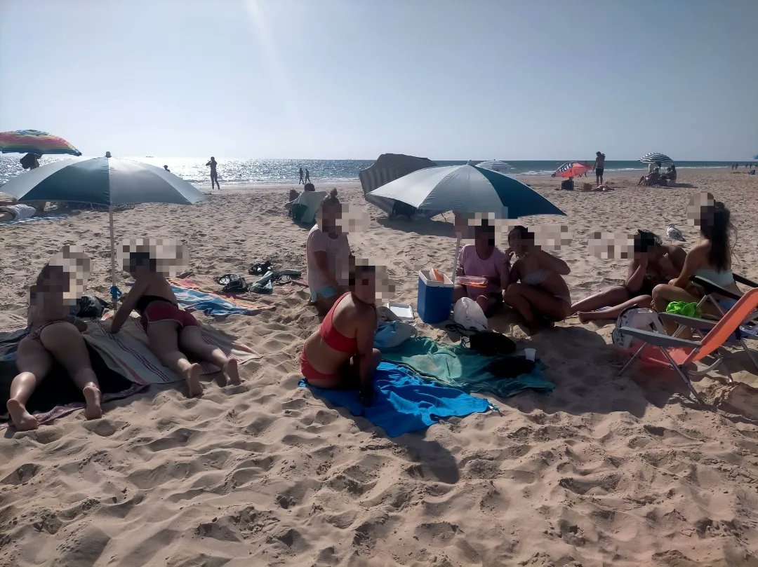 afanas_y's tweet photo. 👧Las menores de Rociera 1 y 2 han disfrutado de un día de playa en Conil de la Frontera, lo han pasado genial y se han portado estupendamente. 
🏖Con estas excursiones fomentamos el buen comportamiento de las menores.
 
#menores #afanaspyb https://t.co/kV7uBc6mnk