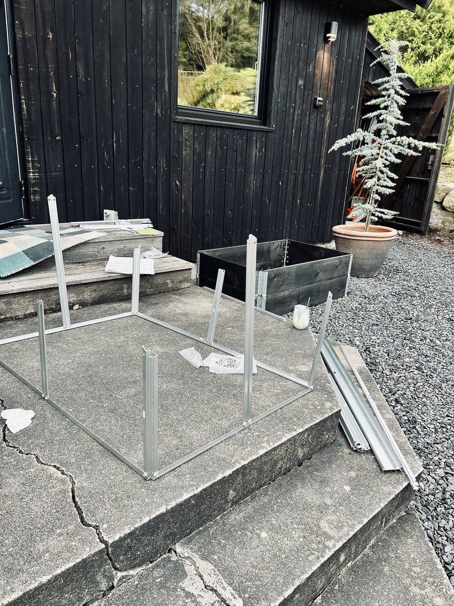 birkeland_maria's tweet image. Maria Does Stuff She Doesn’t Know (part 1) #buildingstuff #figuringshitout #allbymyself #minigreenhouse #herbgarden #idontknowwhatimdoing