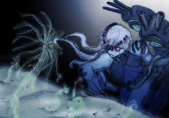 #夏休みは巡洋艦の絵が増えるらしい後発の擬人化の方が多く見かける重巡と軽巡の黒ドレスとハロウィンな重巡と深海の重巡。 