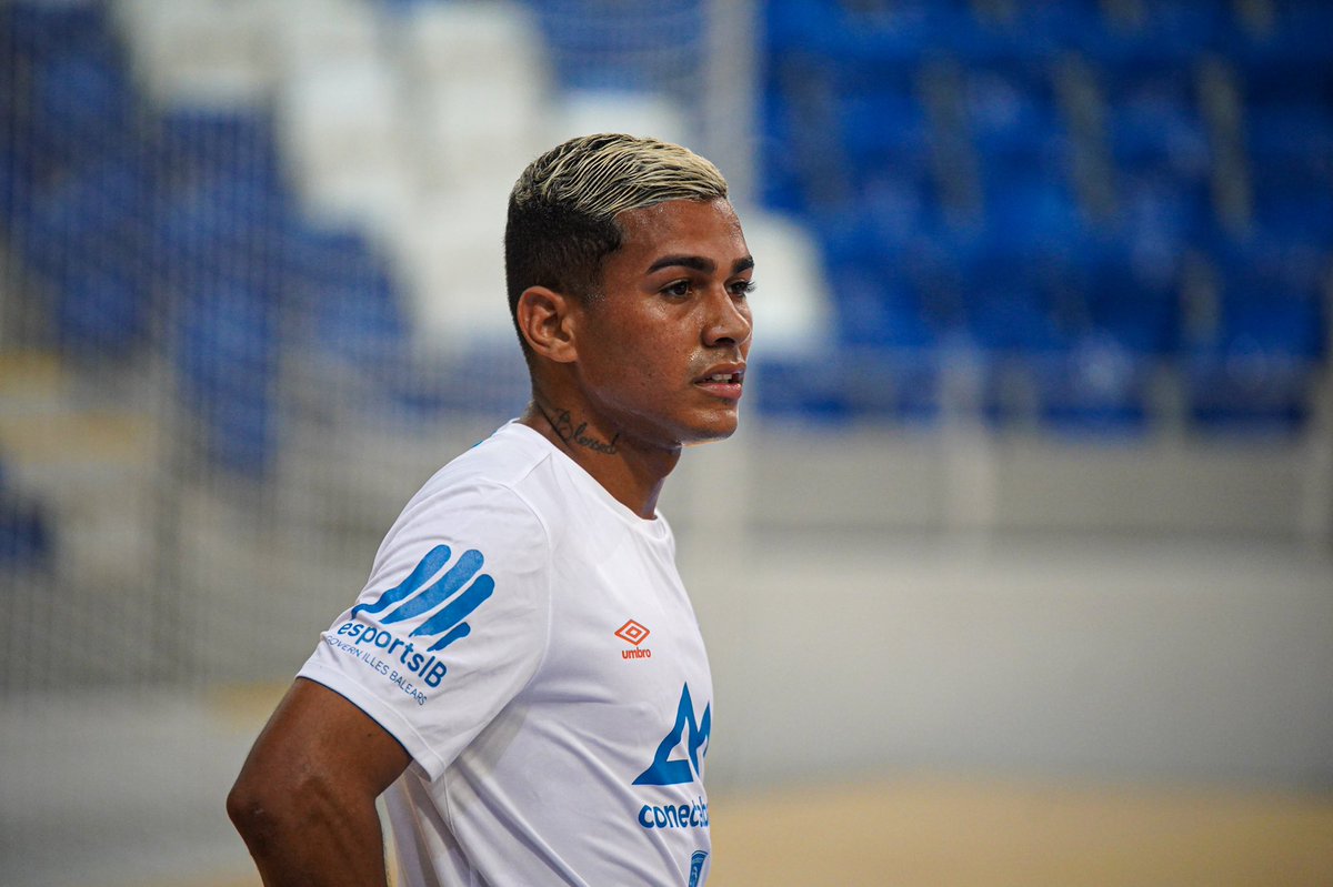 PalmaFutsal's tweet photo. โ๏ธ ๐๐๐๐๐๐๐๐
#Tutambรฉjugues
#SOMPalma
#ADNPalmaFutsal
#EuroPalma
#GOPalma
#PalmaFutsal2023 https://t.co/cJfVbI7kaZ