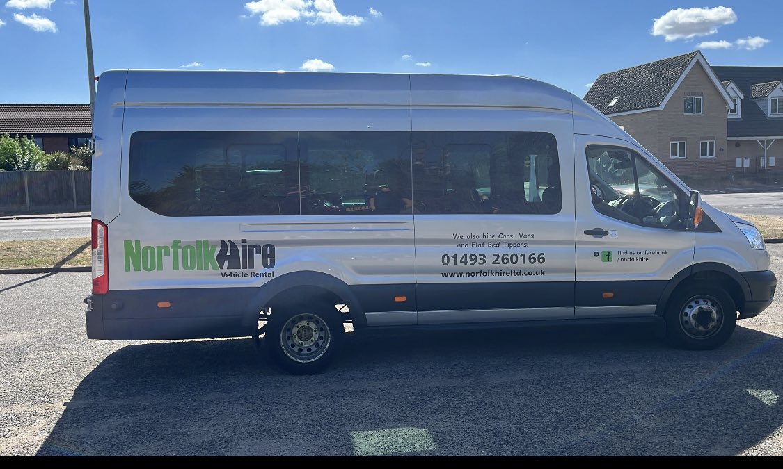 HemsbyFC20's tweet photo. Big thanks to @NorfolkHire for sorting us a minibus to our away game today. 👍 https://t.co/oSO9bPRZ1q
