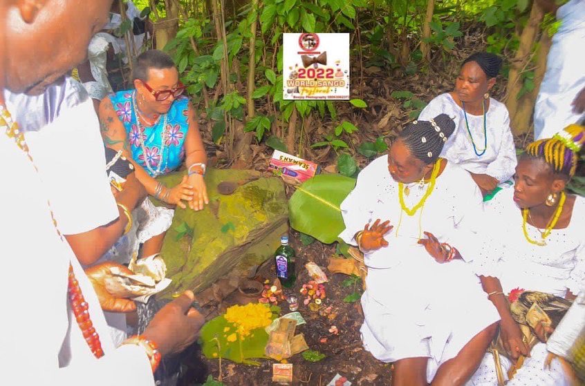CulturesTradi's tweet photo. Nigéria 🇳🇬 
Festival Mondial de Shango 2022 à Oyo

#CultureTradition #NotrePatrimoine #royaumeoyo #benin229 #Africaculture #africanbeauty #Nigéria https://t.co/z17EDVzHbY