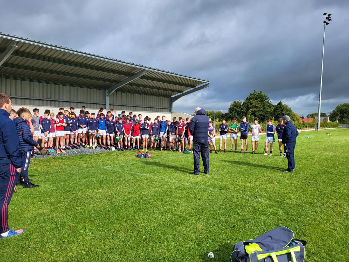 Great to have our <a href="/Galway_GAA/">Galway GAA Official</a> U20 manager Brian Hanley with our u14 Hurling Academy squad this morning in Mullagh. 

Well done to all the players/clubs &amp; coaches 👏👏

#GAA