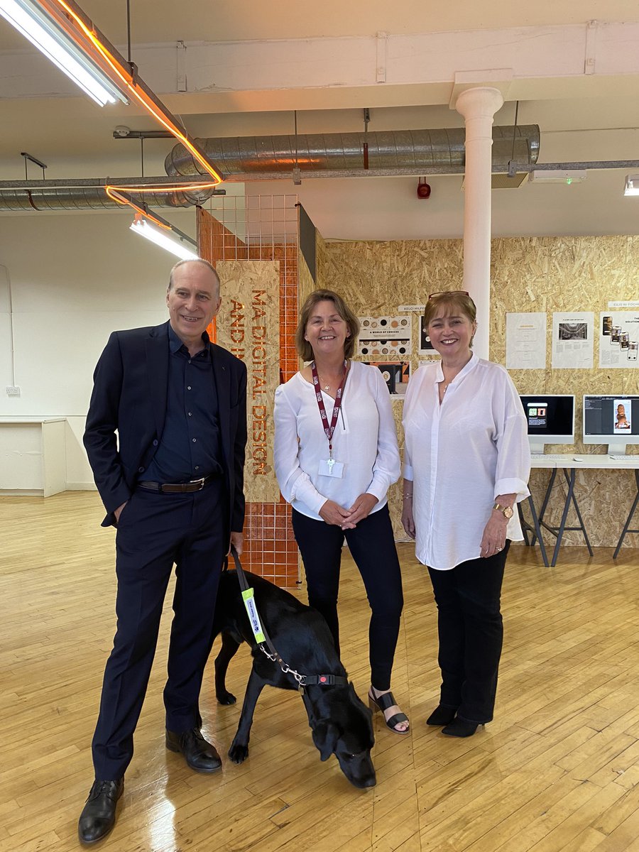 Fantastic to chat to Prof Fiona Waldron and Prof Julian Malins at the Galashiels campus @HW_tex_design Postgraduate Showcase yesterday. Really excited to work together to further promote the fantastic opportunities and leading edge technology our local university offers.