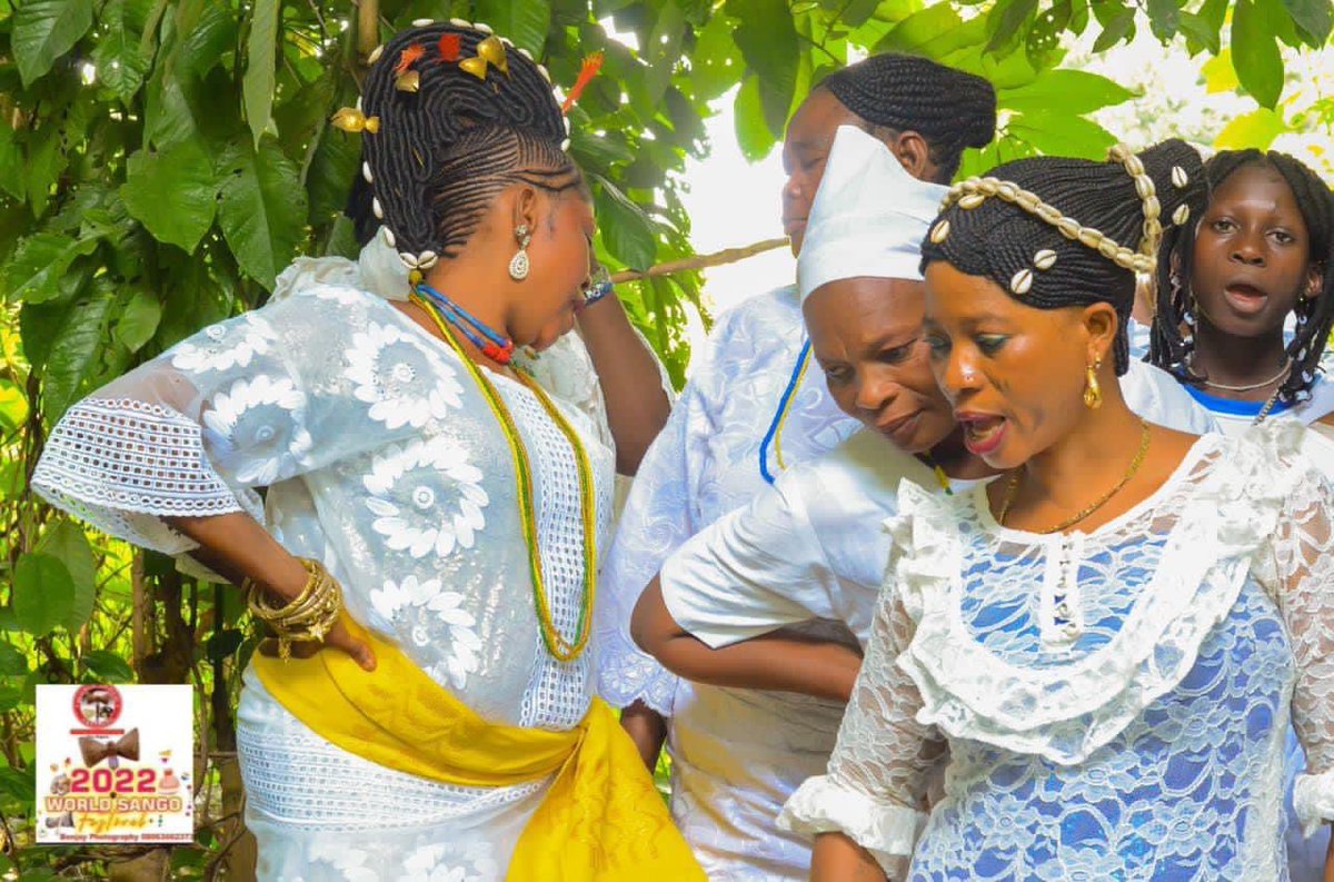 CulturesTradi's tweet photo. Nigéria 🇳🇬
Festival Mondial de Shango 2022 à Oyo
#CultureTradition #NotrePatrimoine #royaumeoyo #benin229 #Africaculture #africanbeauty #Nigéria #Team228 #Team229 #Team233 https://t.co/6rxAxcbeeN
