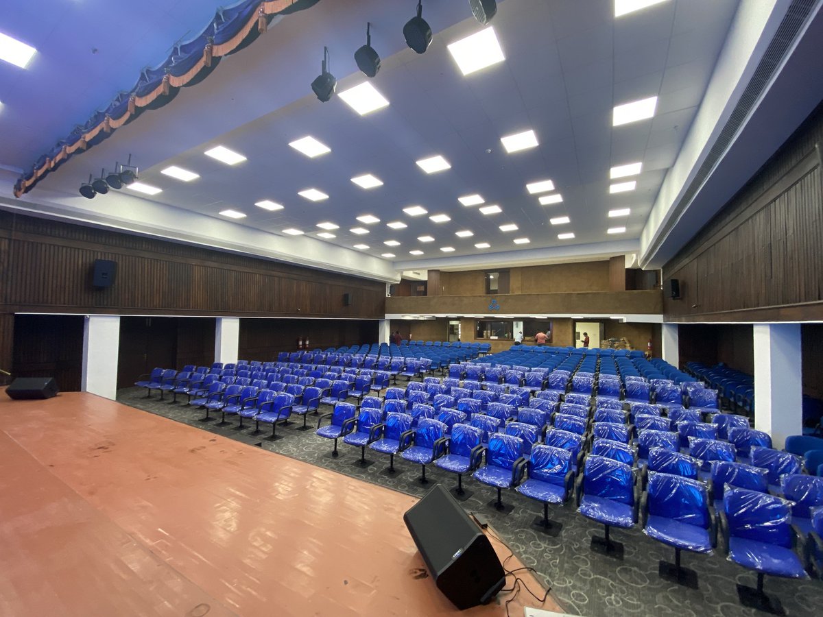 studio_scape's tweet photo. Professional Audio Solution: Multipurpose Auditorium
The Madras Medical Mission (MMM)Hospital, Chennai, India
@QSC E-Series Speakers and Q-SYS Processor.
Main Application is to live stream Surgical operations along with Audio.
#QSC #qsys #proaudio #teamstudiosoundscape https://t.co/WtAA09nPn9