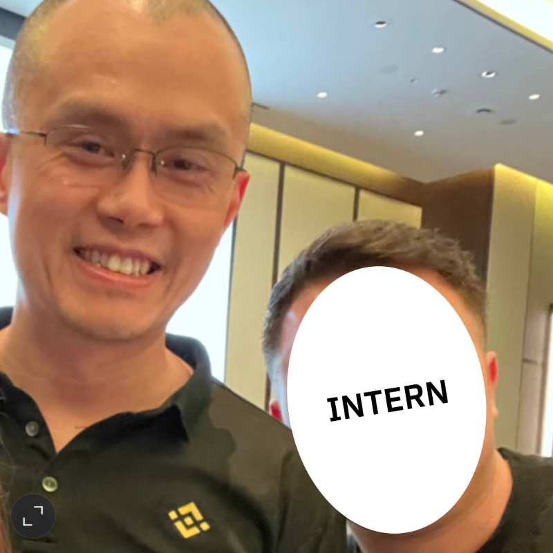 binance's tweet photo. Want a selfie like this with @cz_binance in Paris? 🇫🇷

Get yourself a ticket to #BinanceBlockchainWeek, where there will be plenty of selfies, fun activities and the latest discussions surrounding crypto and Web3!