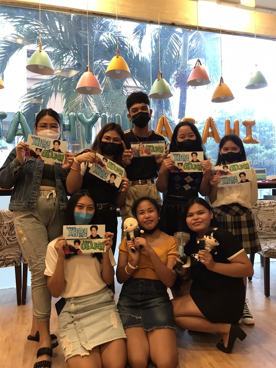 jshycrt's tweet photo. had a great time with my newly found teume friends !! KAJJA TEAM MASHIDAM CUTIE

thank you, 
@723Hertz_JH 
@042ASAHI
@H4gsNationEvent
@treasurephcebu

 w/, 
@GIEYANG6 @erichracho @sheep_lei

#HIGHSCHOOLFUN
#TREASURE #트레저 
#윤재혁 #YOONJAEHYUK 
#아사히 #ASAHI 
@treasuremembers https://t.co/r71e5oZgn8
