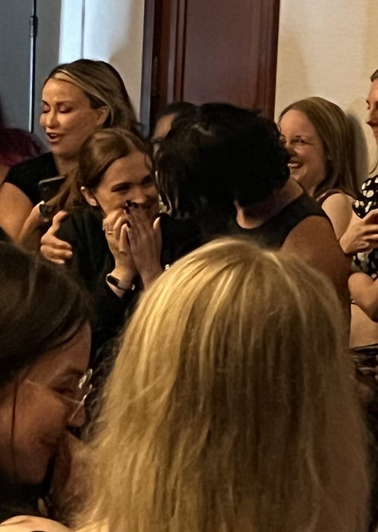 bu fotolardan sonra fenalastigim icin hastaneye kaldirildim