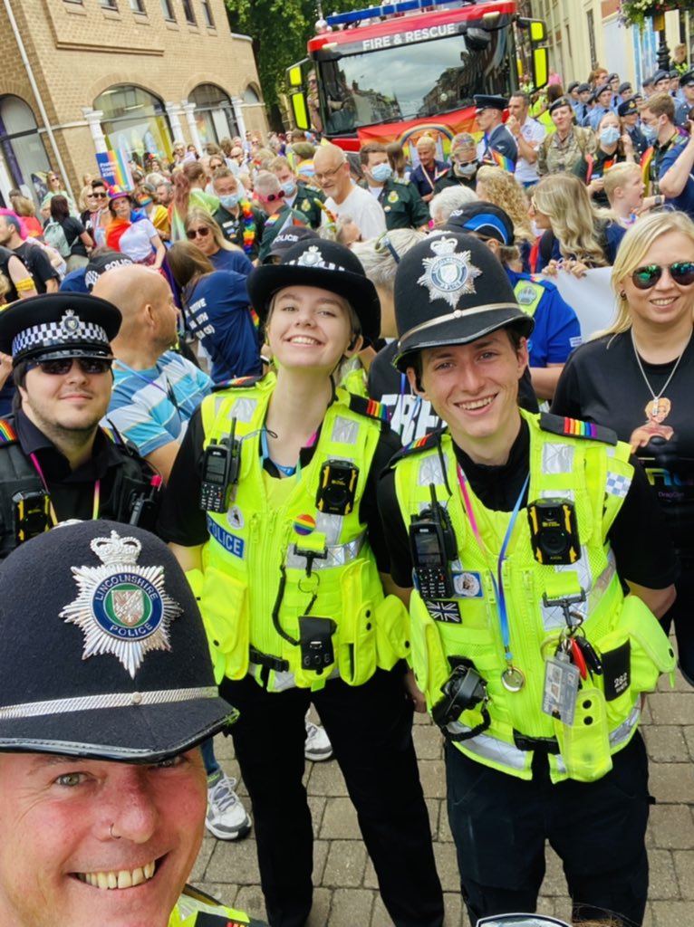 Our officers are proud to serve this county. The parade is about to start <a href="/lincolnprideuk/">Lincoln Pride UK</a> Parading with our brothers and sisters <a href="/LincsFireRescue/">Lincolnshire Fire and Rescue</a> <a href="/EMASNHSTrust/">East Midlands Ambulance Service NHS Trust</a>  🏳️‍🌈🏳️‍⚧️💙