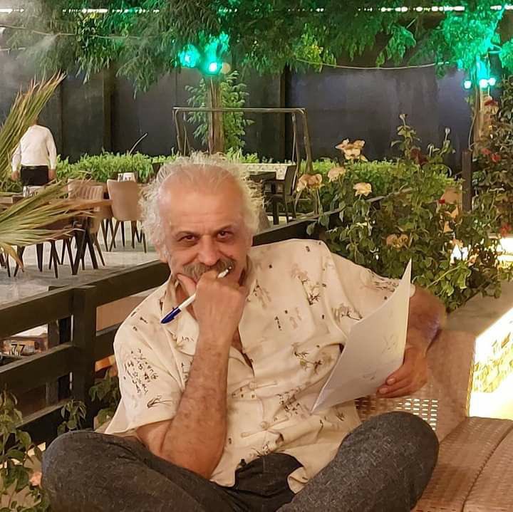 MalliRoshnbiran's tweet photo. ئەمڕۆ ساڵڕۆژی لەدایک بوونی شاعیر، ڕۆمان نووس، نیگارکێش و کومەڵناسی کورد، دکتۆر «فەرهاد پیرباڵ»ـە، تەمەنی بووە ٦١ ساڵ. https://t.co/u9KGiqsfxc