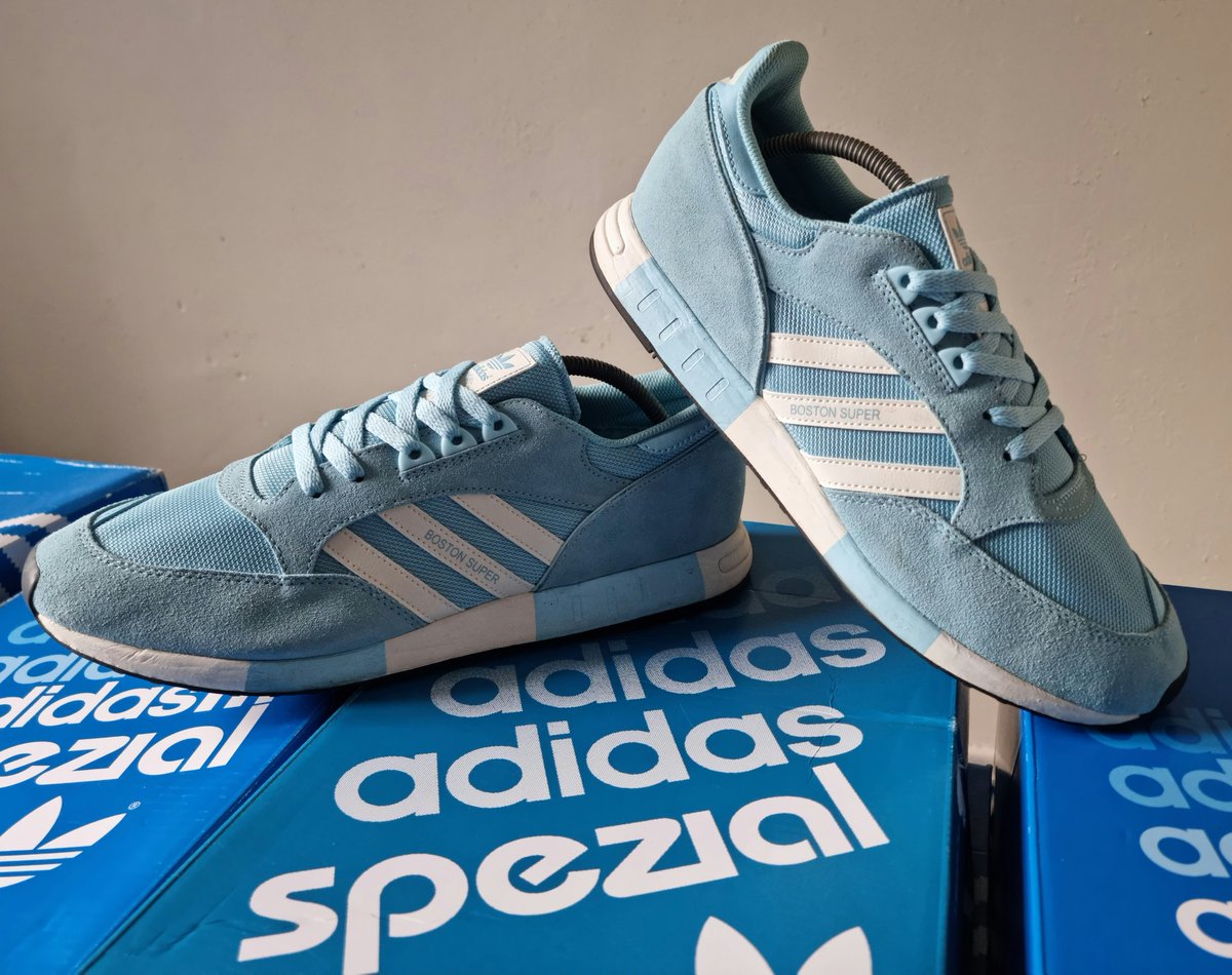 WilliamLCOYG's tweet photo. Have a cracking Saturday folks, here's my latest arrivals! 👍🤝💙⚽️⚽️🍺🍻

#Adidas #BostonSuper #MallisonSPZL

@adiFamily_ @DeadstockUtopia https://t.co/hRZTSQ6T93