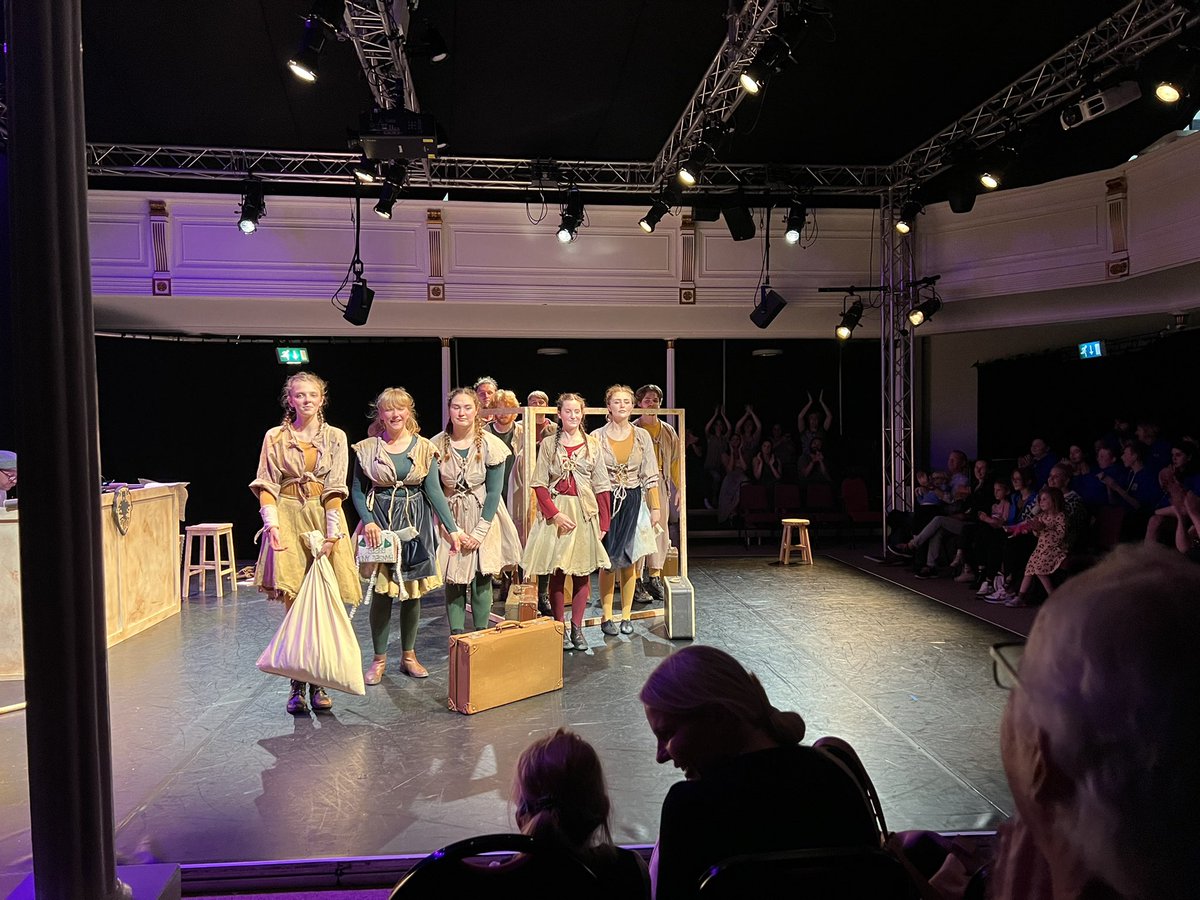 Sally Garner-Gibbons tweet media