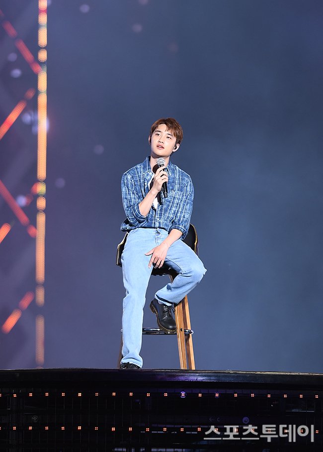 sswbbh's tweet image. their outfirt match😭😭😭💙💙