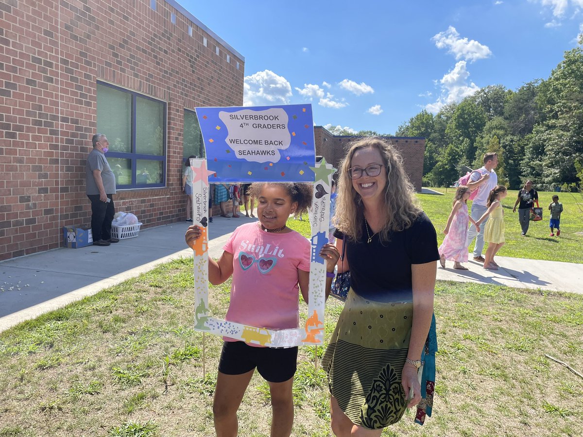 Popcorn and popsicles for all <a href="/silverbrookelem/">Silverbrook ES</a> Open House, thank you to all of our staff who supported this event.