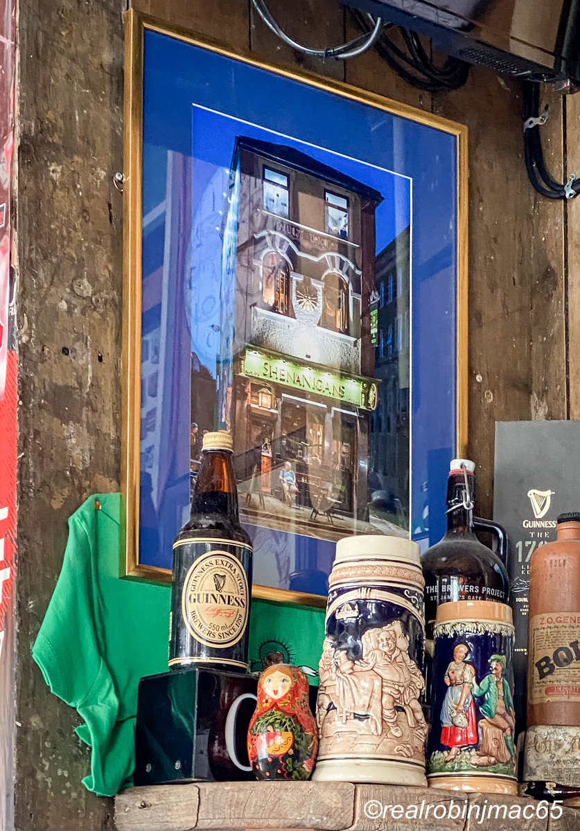 realrobinjmac65's tweet photo. Very proud to see one of my snaps up and displayed in ⁦@ShenanigansLiv⁩ . Thank you Orla 🙏  #Liverpool @angiesliverpool @stratusimagery @YOLiverpool @PicsOfLpool @inmylivpoolhome @Liverpool_1207 @ExploreLpool @VisitLiverpool @thedustyteapot https://t.co/dWAHpf95Sm