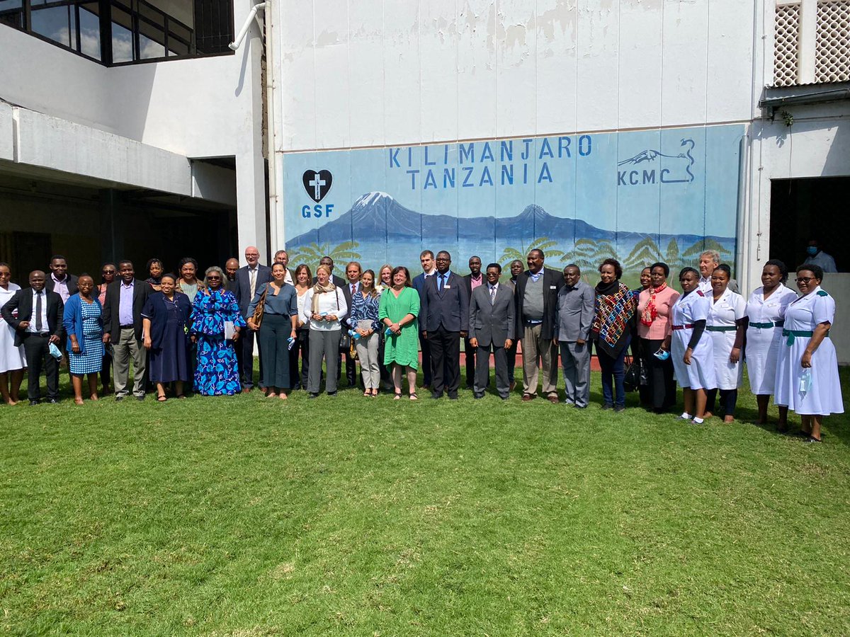 GermanyTanzania's tweet photo. Today Dr. @BaerbelKofler , Deputy Minister @BMZ_Bund  visited KCMC in Moshi.
🇩🇪supports KCMC through 1. Hospital partnership #projects, 2. establishment of a centre of excellence for #laboratory medicine in #cooperation with 🇩🇪DEG and @Roche  and 3. @DAAD_Kenya  master programs. https://t.co/0F47pvACP8