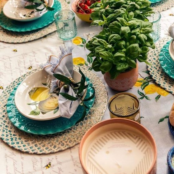 Dining alfresco has never looked so good with this fabulous set-up from @HomesenseUK 😀

#homesense #homesensedining #outdoordining #diningalfresco #alfrescodining #diningoutdoors #garden #gardeninspo #gardenideas