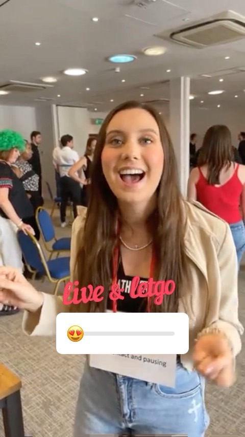 Letting go and having fun speaking during DAY 3, our final day of a typical 3-day intensive course! Training and running table topic workshops with a main theme per session to focus on technique wise and adding some flare! 

#training #betterthannormal #… instagr.am/reel/Chen9p0l3…