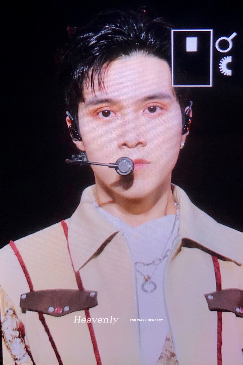 220820 SMTOWN
#HENDERY #黄冠亨 #헨드리 
#WayV #威神V #웨이션브이
#SMTOWNLIVE2022_SUWON
#WayVKickBackToStage