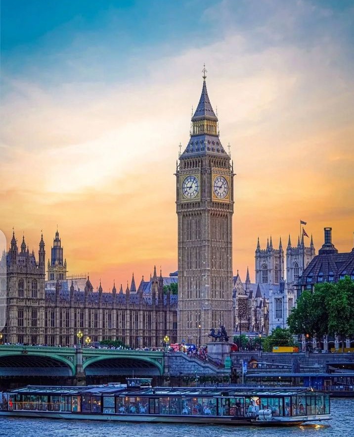 fiz_iiz's tweet photo. Big Ben Tower London UK 🇬🇧 https://t.co/fTfllHSoNb