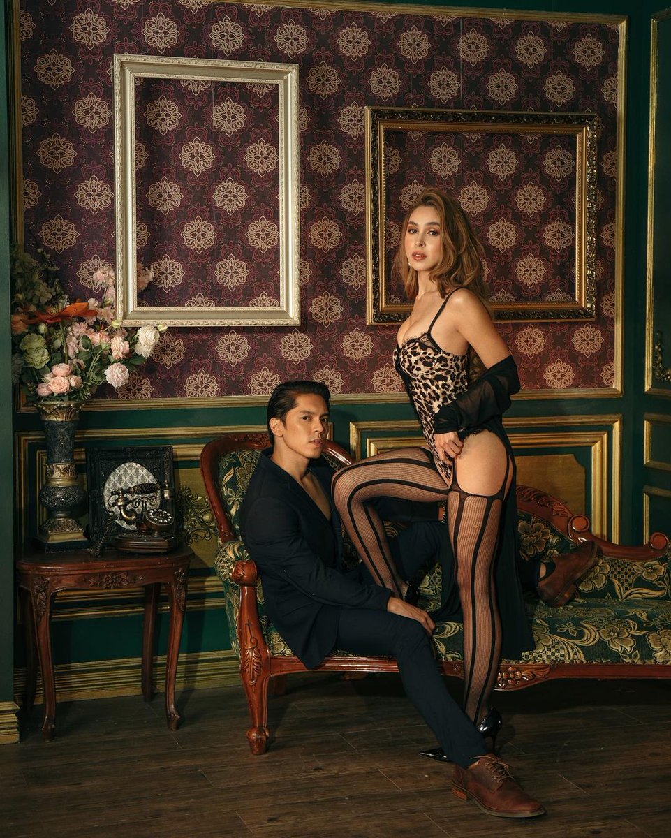 inquirerdotnet's tweet photo. ON FIRE 🥵🔥

LOOK: Julia Barretto and Carlo Aquino both looked sizzling hot as they gave fans a taste of what to expect in their new film “Expensive Candy.” | 📷: Julia Barretto/Instagram https://t.co/XFDolYGado