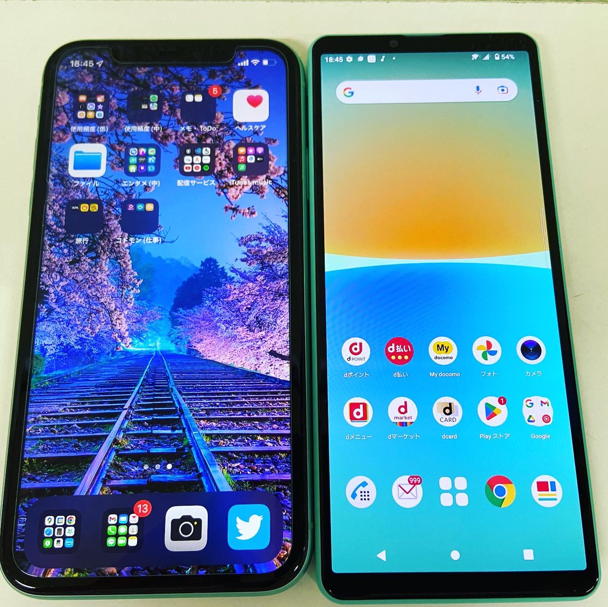 anzu_noel3702's tweet photo. 新しいdocomoのスマホ端末を購入しました。
『Xperia 10 Ⅳ (SO-52C)／SONY』

本当は､Google pixel6を購入する予定だったけど、前機種が故障してしまい急遽機種変更することになりました🥺

今 持っているiPhoneと同じカラー✨

#Xperia #sonyxperia #xperia10iv #SO52C #docomo https://t.co/p7yFFl4Url