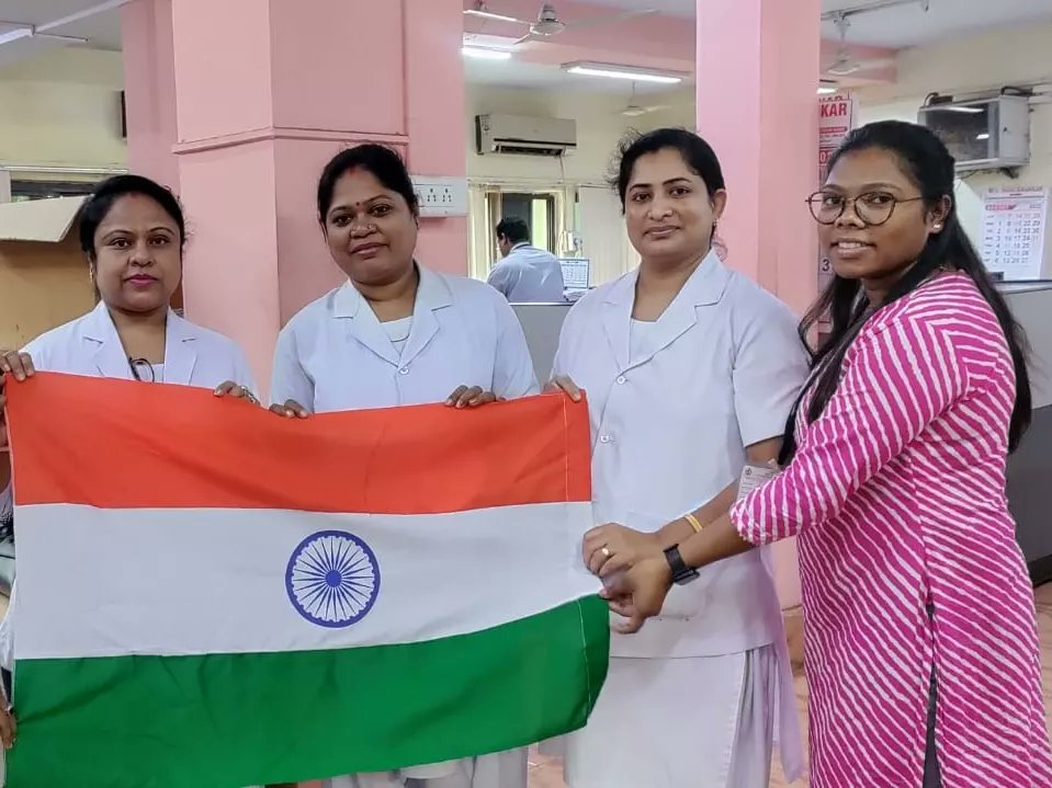 NMDCBacheli's tweet photo. NMDC, Bacheli distributed about 3000 flags to all the employees as a part of “Har Ghar Tiranga” Campaign. 

#azadikaamritmahotsav  #AmritMahotsav #harghartiranga #flagdistribution #akam2022 #harekkaamdeshkenaam #Ispatilrada #nmdcbacheli https://t.co/RDZYX0hZFN