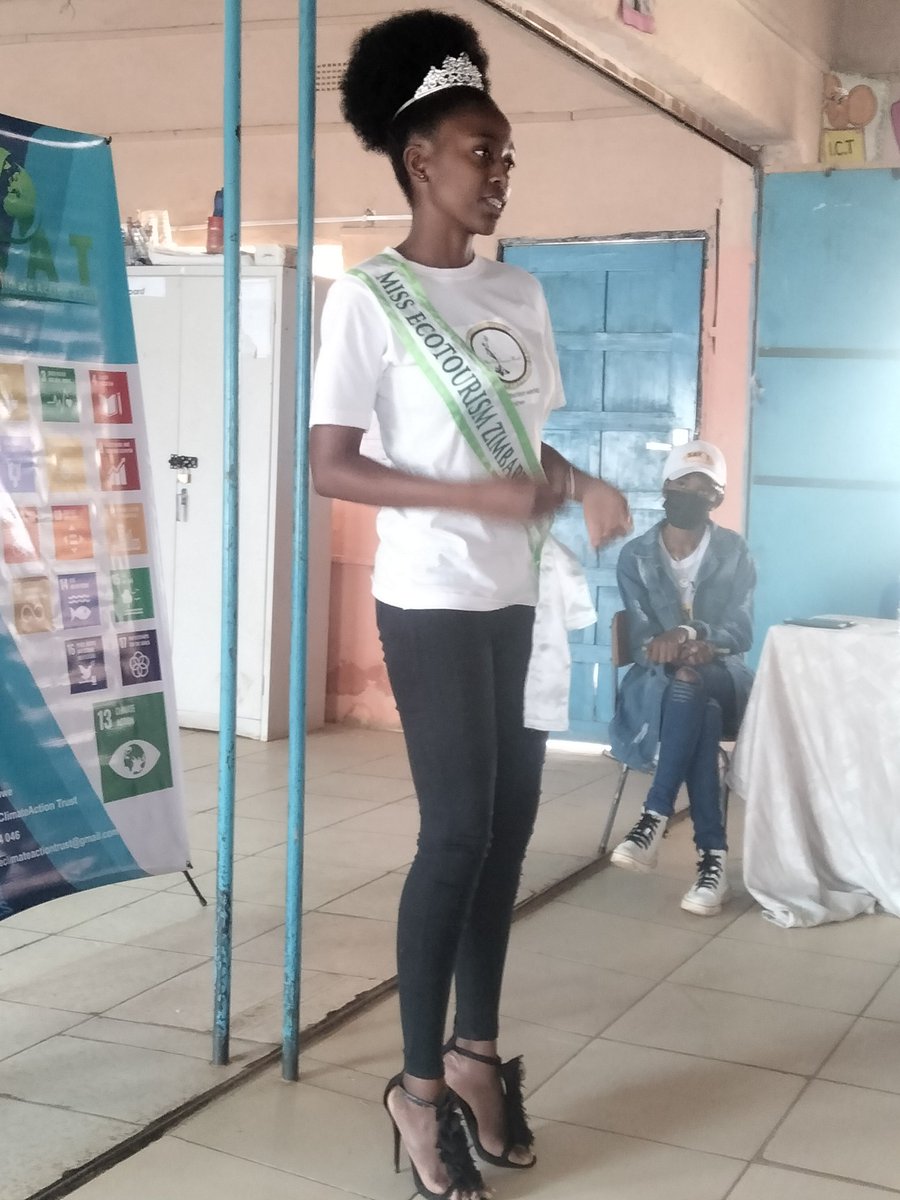 Together we can raise our voices and say NO TO DRUGS. Current settings in Kadoma @c_herbofgrace
<a href="/YOUTHGENDERVOI1/">#YouthGender-Voices</a>
Smart Ladies Don't Do Drugs