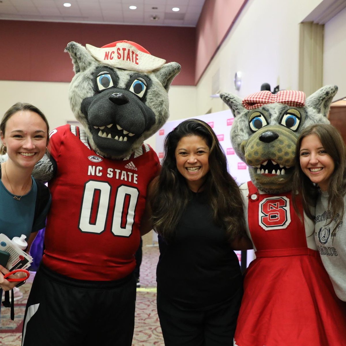 Cris Charbonneau tweet media