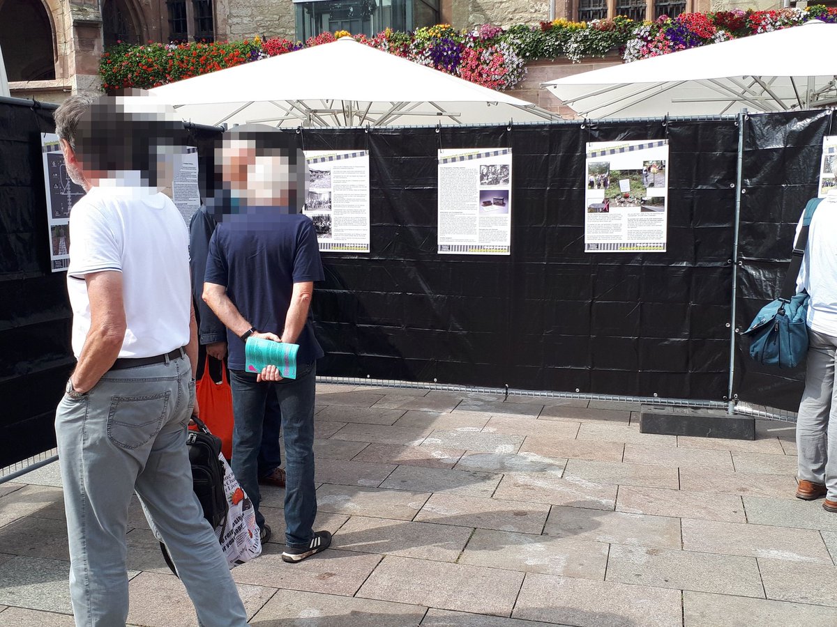 ali_goettingen's tweet photo. Ausstellung "Zwangsarbeit bei #Rheinmetall" noch bis heute 15 Uhr am Markt/Gänseliese in #Goettingen Im Anschluss antimilitaristischer Stadtrundgang: "#Desertieren - Geschichte und Gegenwart"
#Rheinmetallentwaffnen https://t.co/bgQPw1atjM